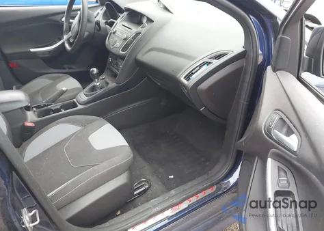 2017 Ford Focus St z USA, uszkodzony, nr VIN 1FADP3L96HL339452